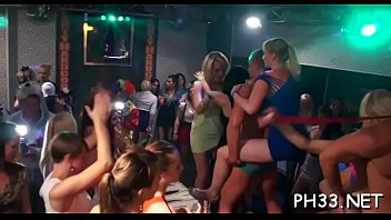 Полнометражный: секс с двумя девушками подростками 2 (2015)